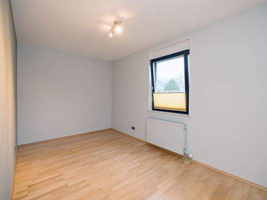 Kinderzimmer / Ankleidezimmer