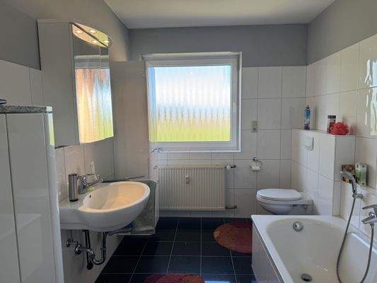 Badezimmer Wohneinheit 1 OG