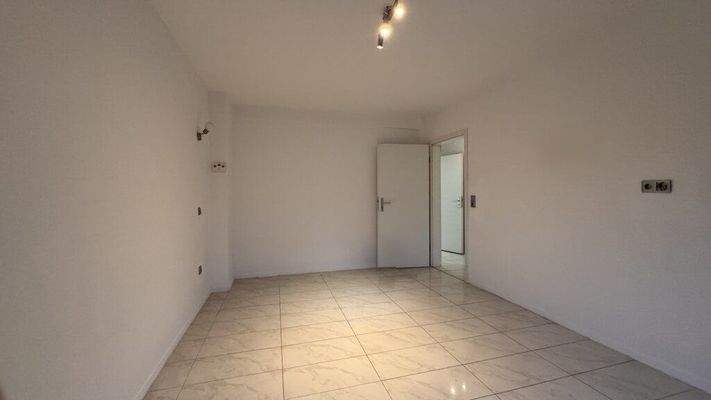 Wohn- und Schlafzimmer