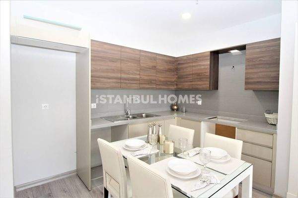 Flats in a Complex with Rich Social Amenities in Kadikoy