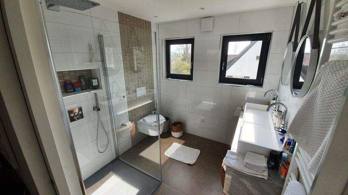 Bad mit Fußbodenheizung