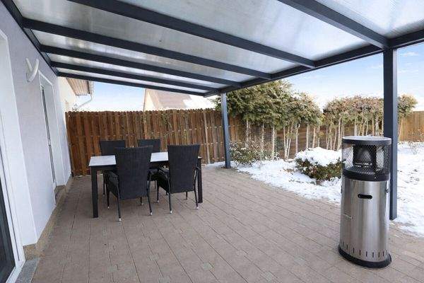 Überdachte Terrasse