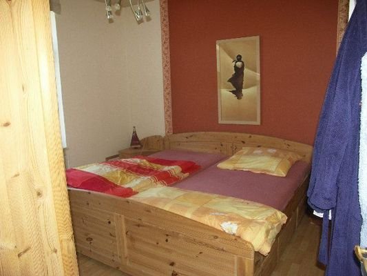 14 - EG Schlafzimmer 2