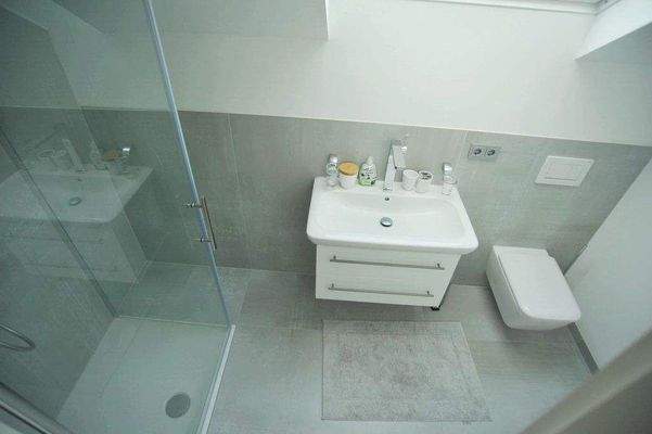 Fi2-Fotos-VK073 DG-Bad.JPG