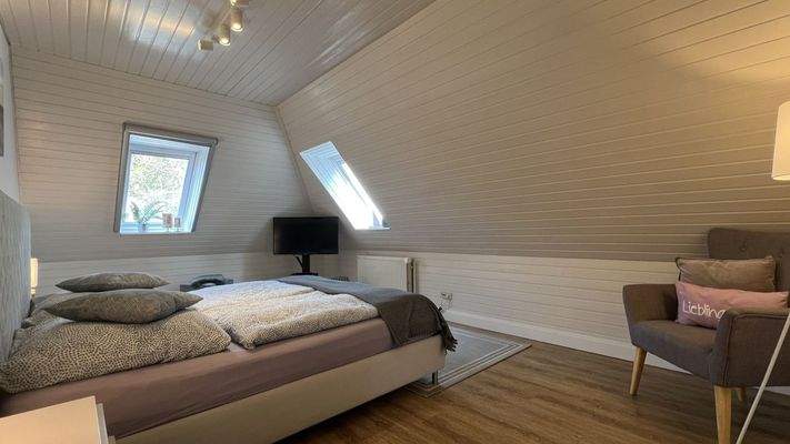 Schlafzimmer Impression OG