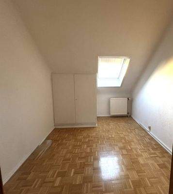 kleines Zimmer 1. OG