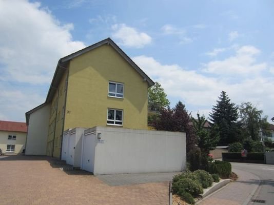 Wohnungen teilweise mit Garage