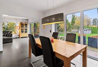 Esszimmer mit Terrasse