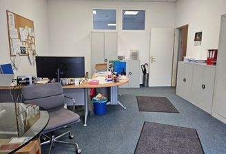 Eingangsbereich_Büro 1.jpg