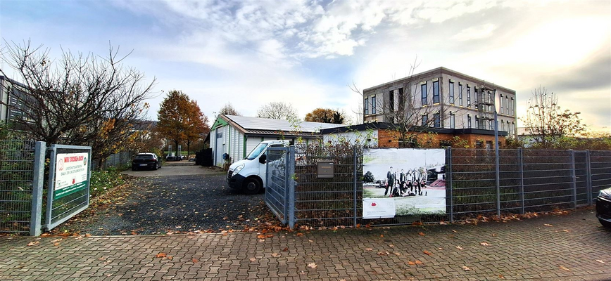 Einfahrt / Gewerbegrundstück 2