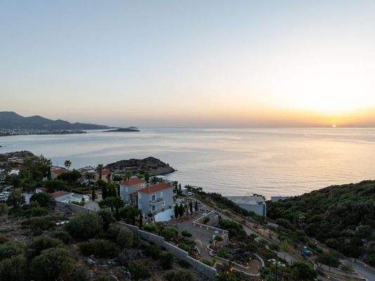 Kreta, Ammoudara: Luxuriöse Designer-Villa mit traumhaftem Meerblick zu verkaufen