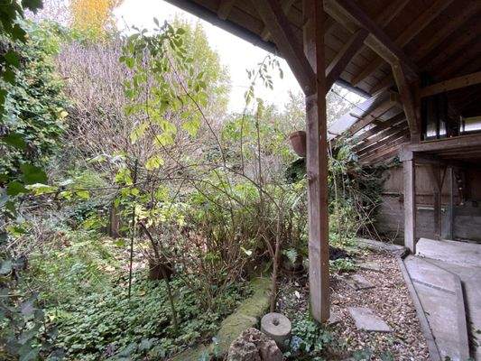 Garten hinter der Scheune