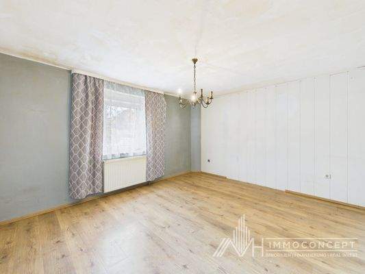 CAM04062G0-PR0049-STILL010