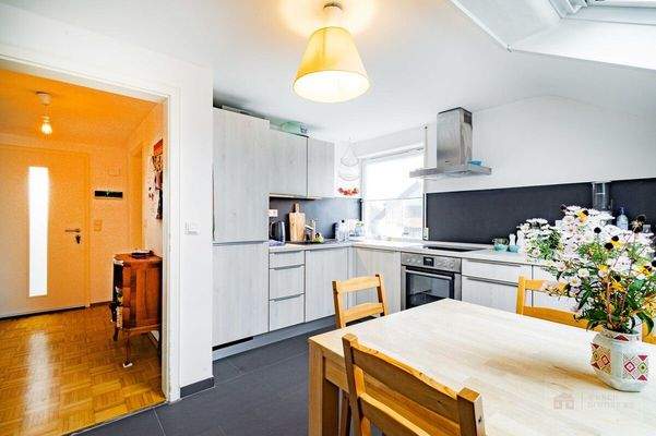 Küche- und Essbereich