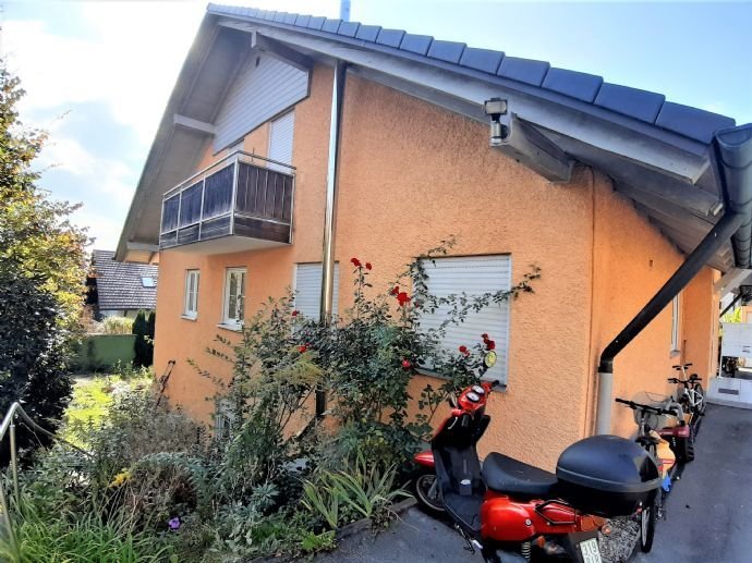 Passau-Grubweg: Renoviertes Mehrparteienhaus mit 2 Garagen + Garten - gut vermietet, zu verkaufen
