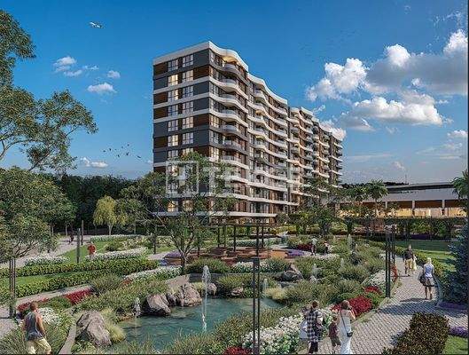 Apartments in a Complex with Pool in Istanbul Pendik