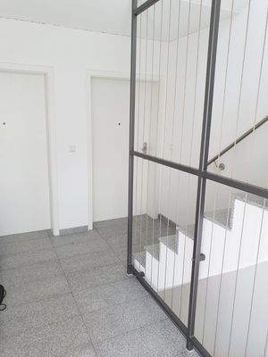 Wohnungseingang im 1. OG