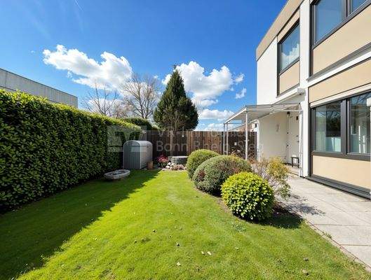 5049 Garten  - (KI bearbeitet)