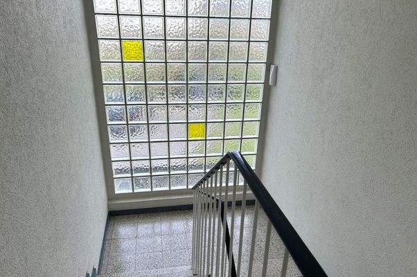 hell und freundlich auch hier