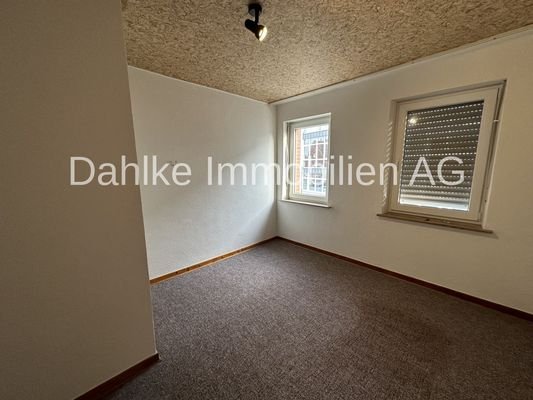 Zimmer 1 OG, Bild 2