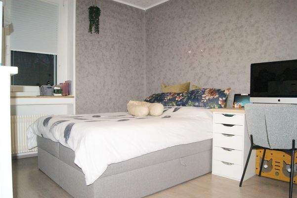 Schlafzimmer (Bild 1)