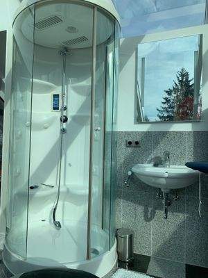 Dampfdusche im Penthouse