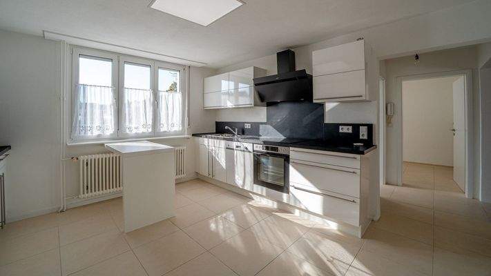 Küche mit atraktiver Einbauküche