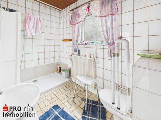 Badezimmer im Erdgeschoss