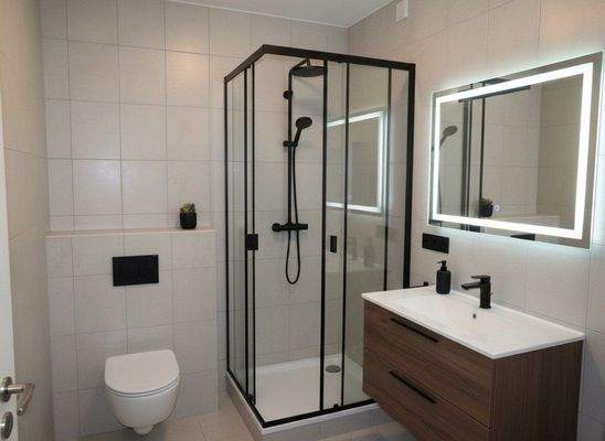 Badezimmer: KI generierte Einrichtung