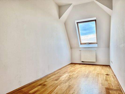 Arbeits- oder Kinderzimmer