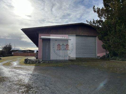 Toreinfahrt Lagerhalle