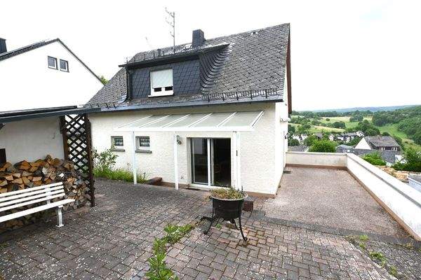 große Sonnenterrasse