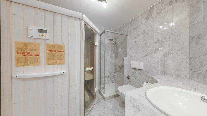 Duschbad mit Sauna