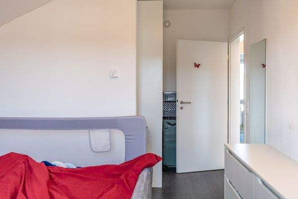 Neues und Nachhaltiges Einfamilienhaus mit geschmackvoller Ausstattung im Neubaugebiet.