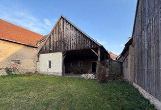 Garten mit Blick zum Anbau