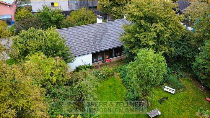 Haus + Gartenansicht 