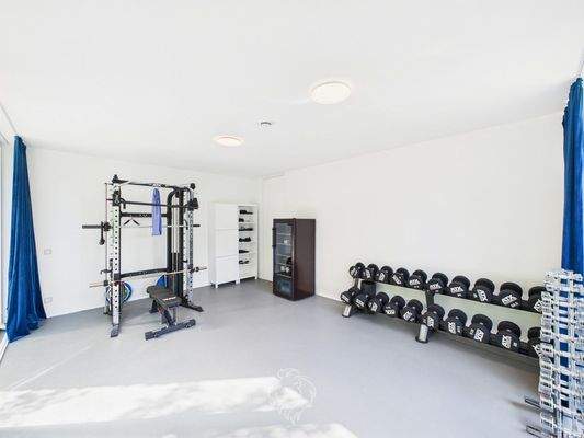 Fitnessraum 2.UG (Perspektivenwechsel) 