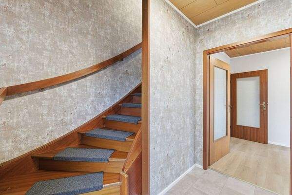 Eingangsbereich/Treppenaufgang