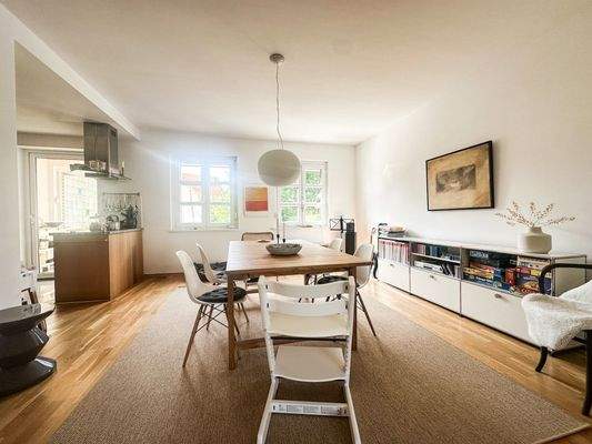 Essbereich mit Küche