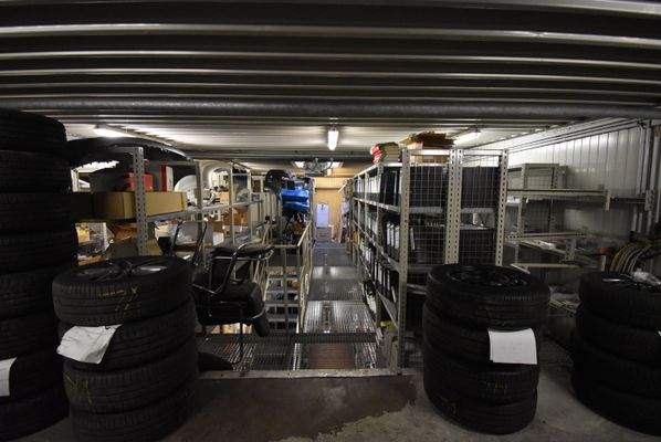 24 Teilelager 2 Etage.JPG