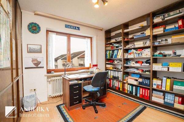 Büro/Kind OG
