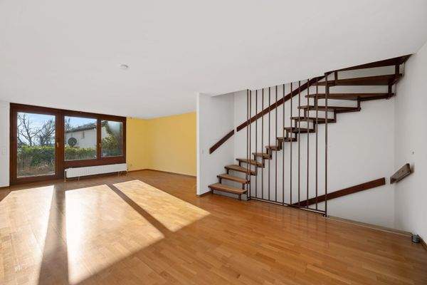 EG  | Wohnbereich (3) mit Zugang zur Terrasse