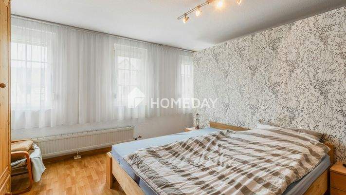 1. OG Schlafzimmer 1