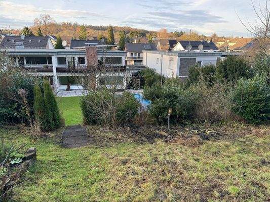 garten oberer Teil Blick zum Hsaus & Terrasse.JPG