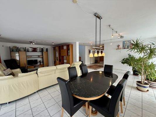 Wohn-/ Esszimmer - EG