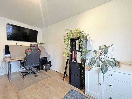 Zweites, helles Schlafzimmer