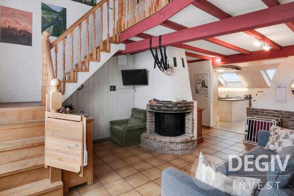 Kamin und Blick in d