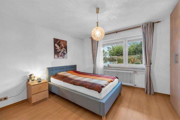 Schlafzimmer Untergeschoss