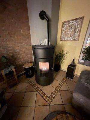 Pelletofen im Betrieb