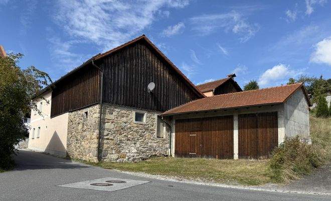 Außenansicht Garage